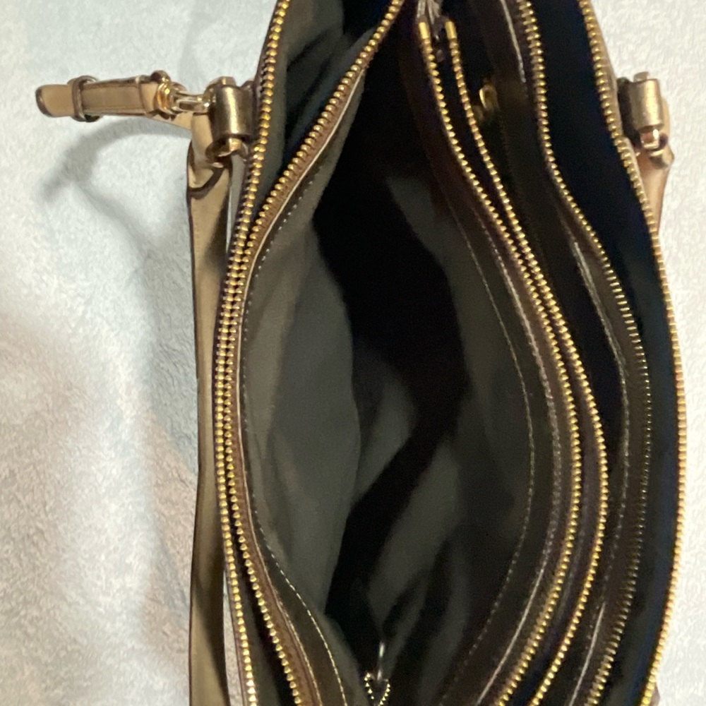 Coach Purse - Picture 14 of 15